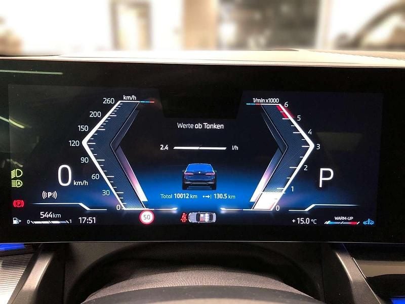 Gebraucht BMW 540 Efficient Dynamics 286 PS (210 kW) 2025 Schwarz Limousine