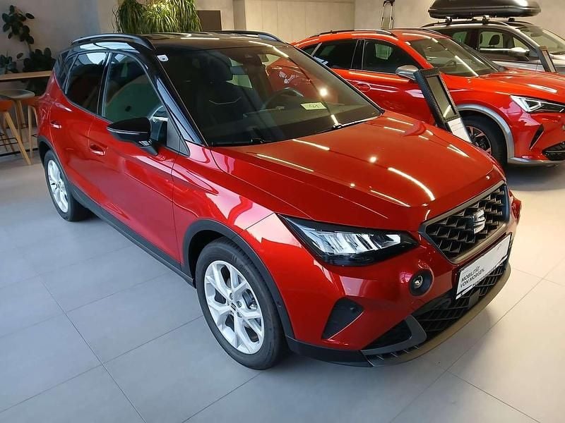 Neu Seat Arona FR 116 PS (85 kW) 2025 Mittelrot  metallic SUV
