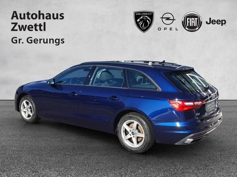 Gebraucht Audi A4 Ambiente 136 PS (100 kW) 2022 Blau Kombi