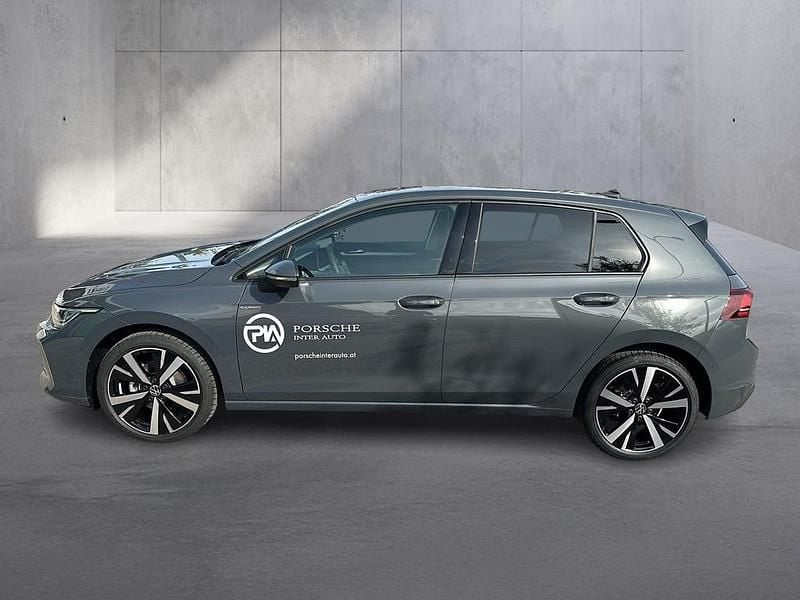 Neu VW Golf VIII 150 PS (110 kW) 2025 Mittelgrau  metallic Limousine
