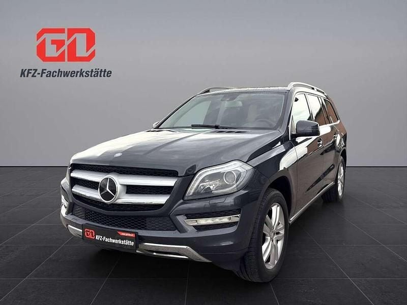 Grau Gebraucht 2013 Mercedes GL350 SUV | € 31.880 - Bild 1/4