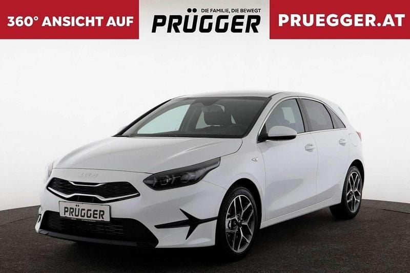 Weiß Neu 2025 Kia Ceed Silver Kleinwagen | € 21.890 (Fairer Preis) - Bild 1/3