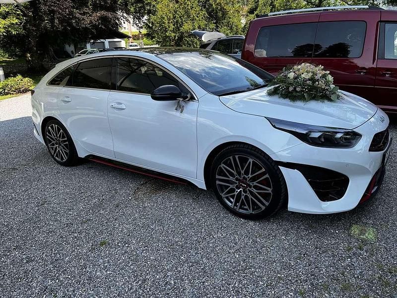 Weiß Gebraucht 2022 Kia ProCeed Kleinwagen | € 24.900 (Superpreis) - Bild 1/4