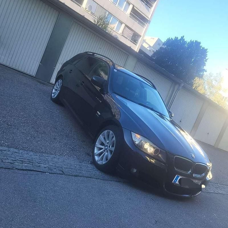 Gebraucht BMW 320 177 PS (130 kW) 2010 Limousine