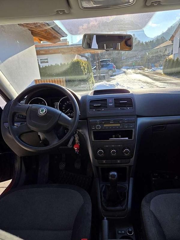 Gebraucht Skoda Yeti Ambition 105 PS (77 kW) 2013 Blau SUV