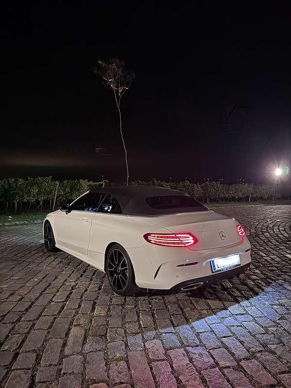 Gebraucht Mercedes C300 AMG line 258 PS (189 kW) 2020 Weiß Cabrio
