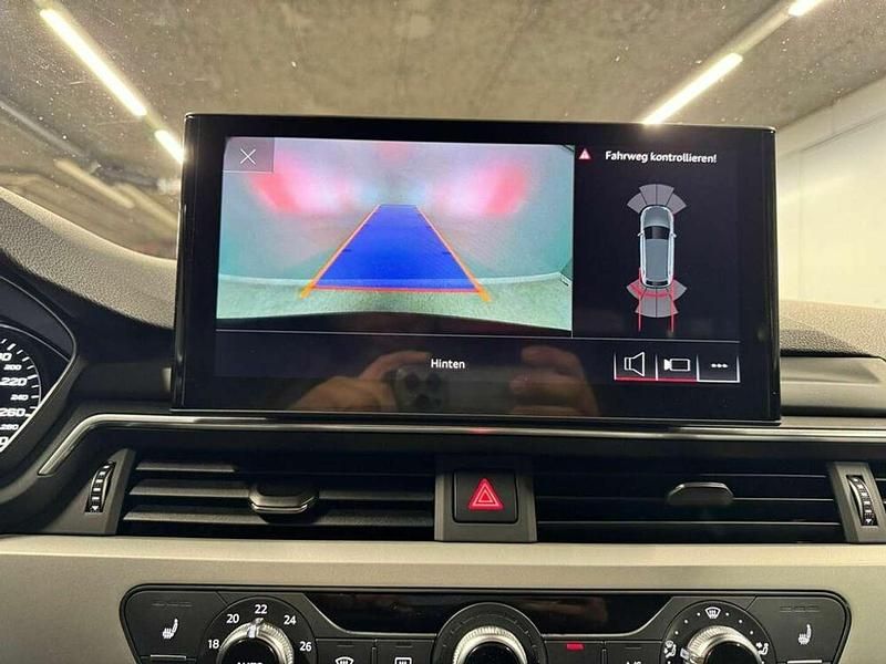 Gebraucht Audi A4 Basis 163 PS (119 kW) 2020 Schwarz Kombi