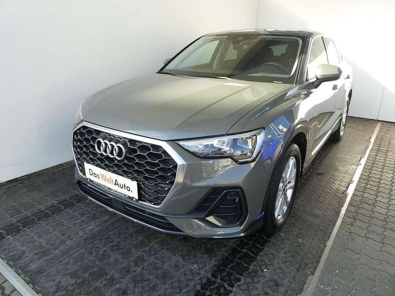 Grau Gebraucht 2023 Audi Q3 SUV | € 32.990 (Guter Preis) - Bild 1/4