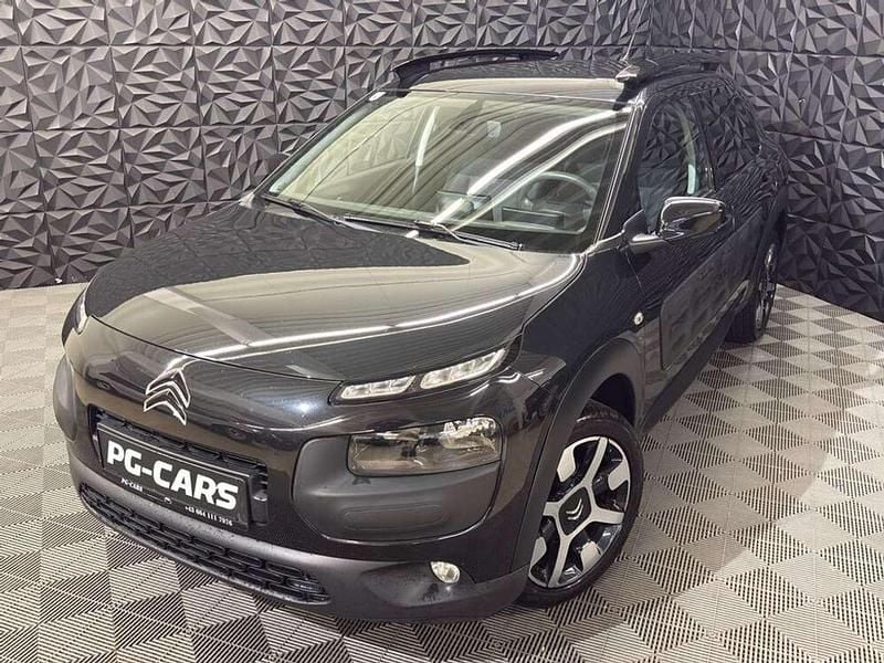 Schwarz Gebraucht 2015 Citroën C4 Shine SUV | € 6.990 - Bild 1/4