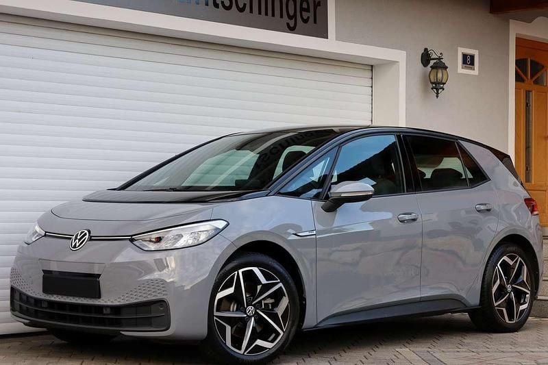 Grau Gebraucht 2022 VW ID.3 Pro Kleinwagen | € 22.499 (Guter Preis) - Bild 1/4