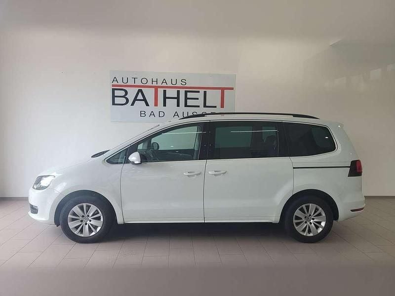 Gebraucht VW Sharan Business 116 PS (85 kW) 2018 Weiss  normal Van / Kleinbus