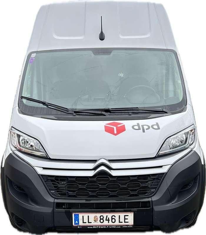 Weiß Gebraucht 2023 Citroën Jumper Comfort Van / Kleinbus | € 27.490 (Teuer) - Bild 1/4