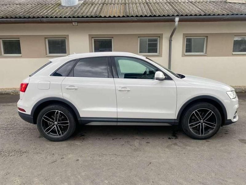Weiß Gebraucht 2015 Audi Q3 SUV | € 15.150 (Superpreis) - Bild 1/4