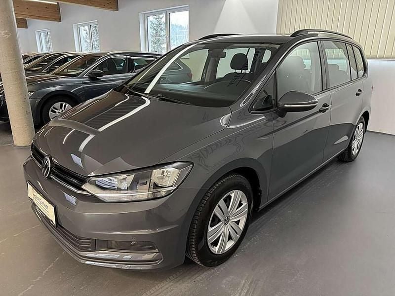 Gebraucht VW Touran 150 PS (110 kW) 2021 Grau Van / Kleinbus