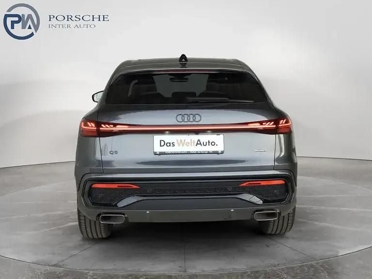 Gebraucht Audi Q5 Sportback Ambiente 367 PS (269 kW) 2025 Mittelgrau  metallicperleffekt SUV