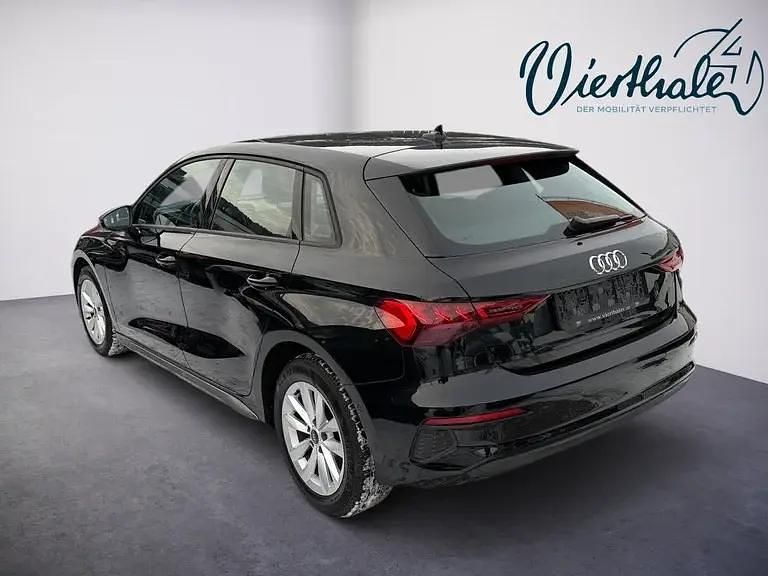 Gebraucht Audi A3 Ambiente 110 PS (80 kW) 2021 Schwarz  metallicperleffektno Limousine