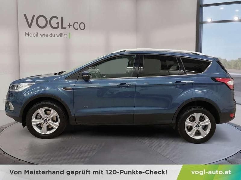 Gebraucht Ford Kuga Titanium 150 PS (110 kW) 2018 Blau SUV