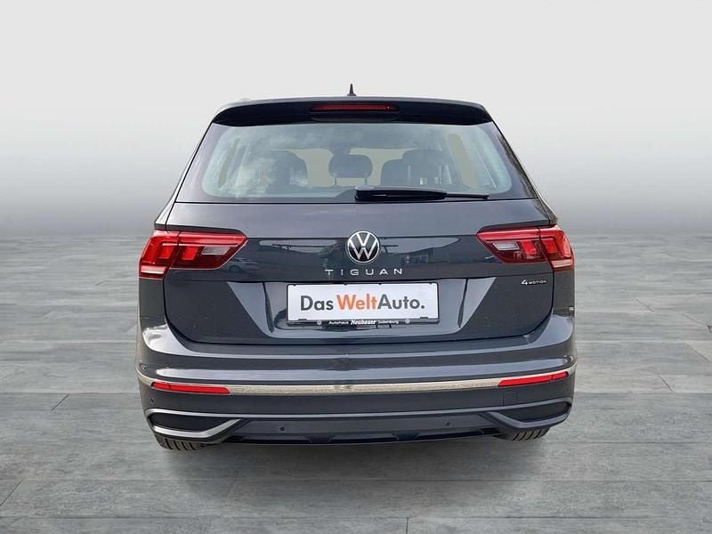 Gebraucht VW Tiguan Life 150 PS (110 kW) 2021 Grau SUV