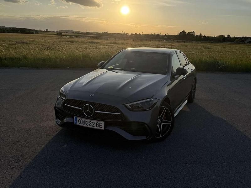 Gebraucht Mercedes C300e 204 PS (150 kW) 2023 Grau Limousine