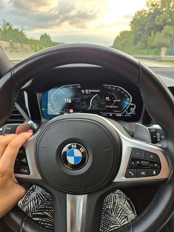 Gebraucht BMW 330e M Sport 184 PS (135 kW) 2021 Kombi