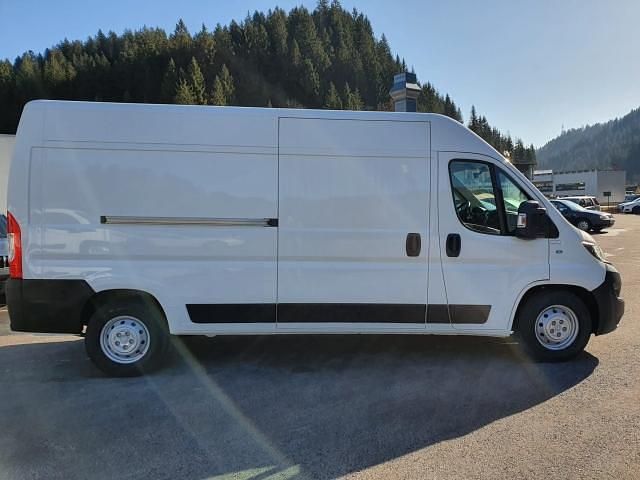 Gebraucht Peugeot Boxer 102 kW (140 PS) 2021 Weiß Van