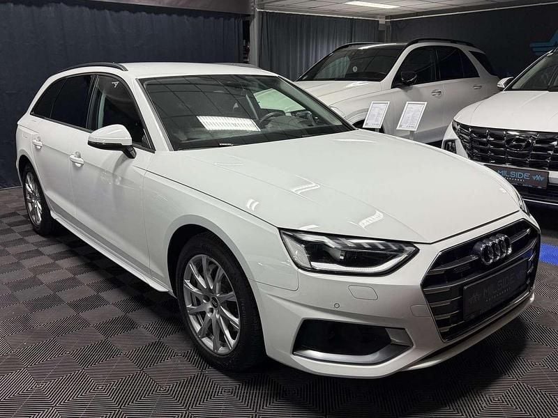 Weiß Gebraucht 2021 Audi A4 Advanced Plus Kombi | € 34.900 (Teuer) - Bild 1/4