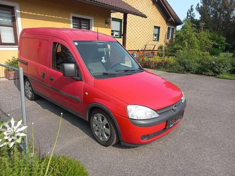 Rot Gebraucht 2002 Opel Combo Comfort Van / Kleinbus | € 2.690 - Bild 1/4