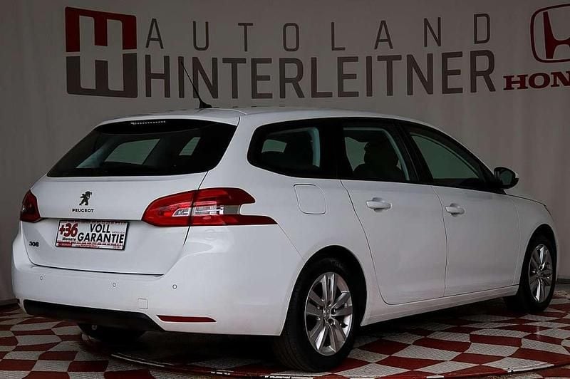Gebraucht Peugeot 308 SW S 102 PS (75 kW) 2020 Weiß Kombi