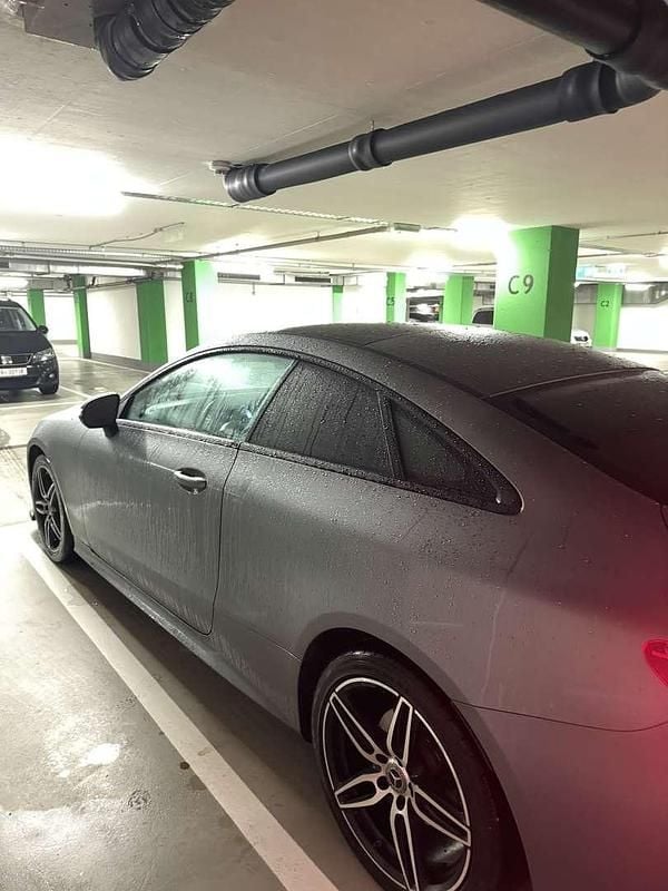 Gebraucht Mercedes E220 194 PS (142 kW) 2020 Coupé