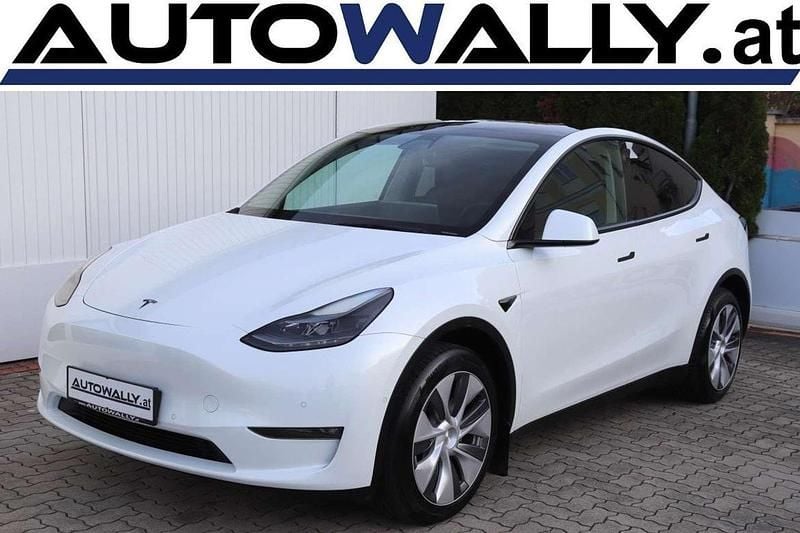 Weiß Gebraucht 2022 Tesla Model Y Long Range AWD SUV | € 33.190 (Fairer Preis) - Bild 1/4