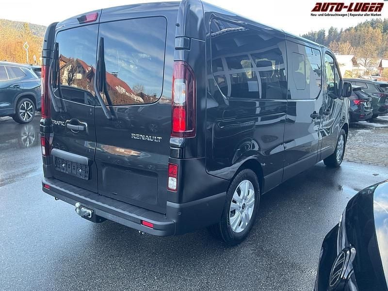 Neu Renault Trafic Evolution 2026 Midnight black metallic Van / Kleinbus