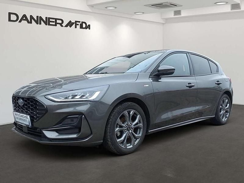 Gebraucht Ford Focus ST 125 PS (91 kW) 2023 Grau Limousine