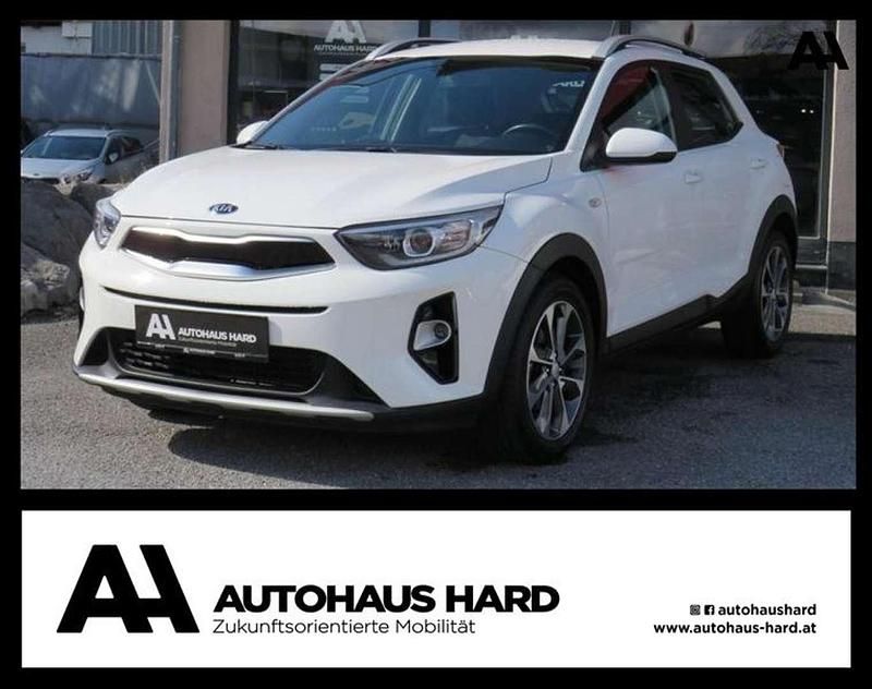 Weiß Gebraucht 2020 Kia Stonic Silver SUV | € 14.440 (Fairer Preis) - Bild 1/4
