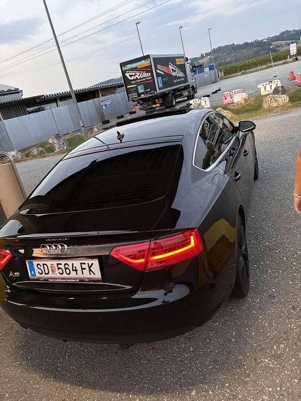 Schwarz Gebraucht 2012 Audi A5 Sportback Kleinwagen | € 13.500 (Fairer Preis) - Bild 1/4