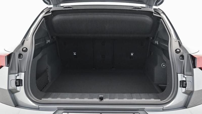 Gebraucht BMW iX2 Luxury Line 150 kW (204 PS) 2025 Grau SUV