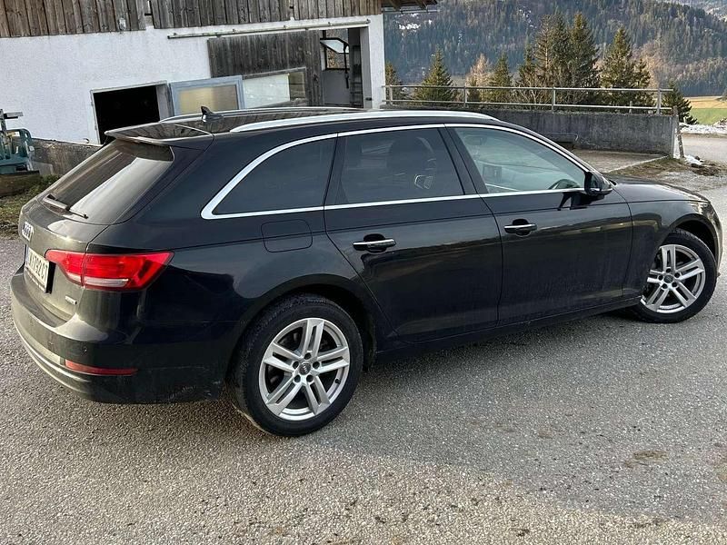 Gebraucht Audi A4 Design 190 PS (139 kW) 2017 Schwarz Kombi