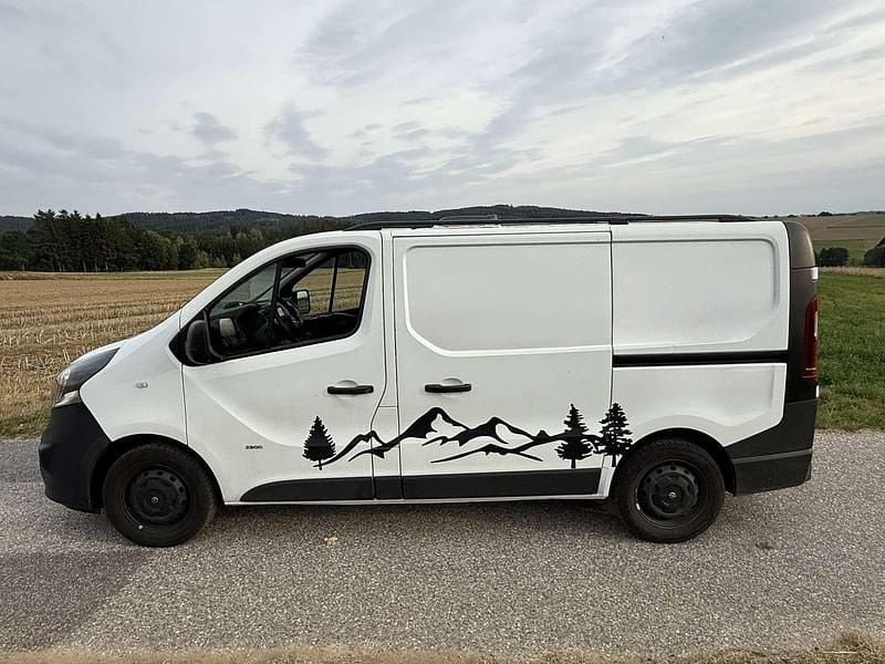Gebraucht 2016 Opel Vivaro Van / Kleinbus | € 12.500 - Bild 1/4