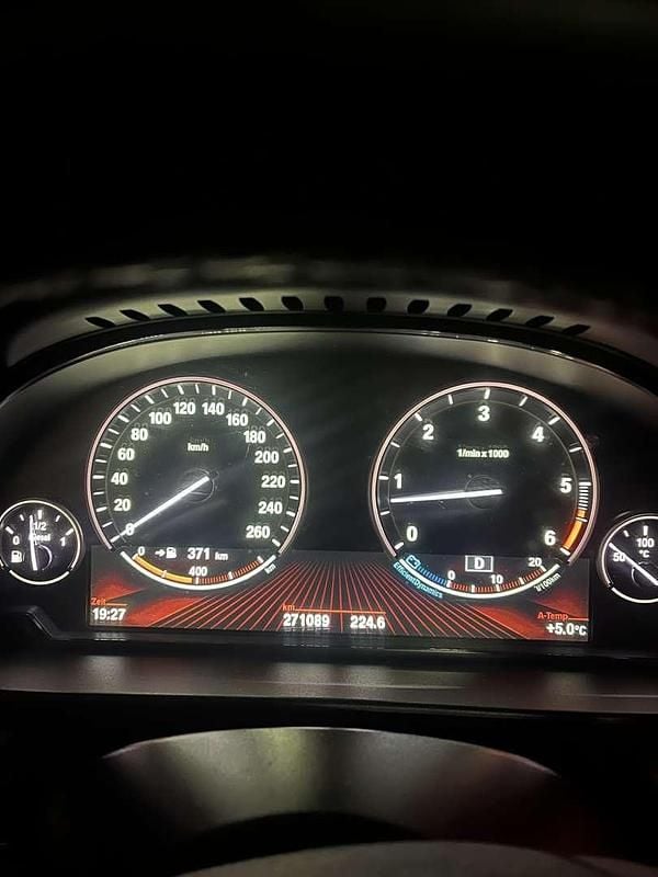 Gebraucht BMW 530 258 PS (189 kW) 2011 Kombi