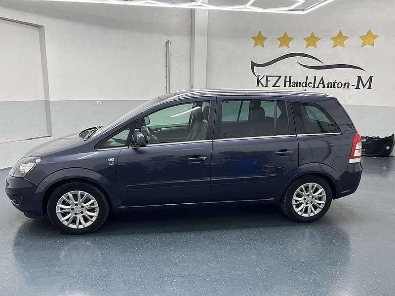 Gebraucht Opel Zafira Edition 110 PS (80 kW) 2010 Blau Van / Kleinbus