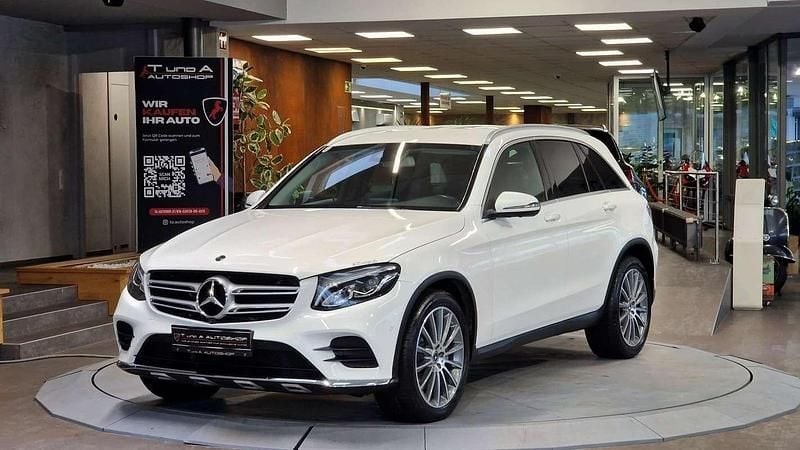 Weiß Gebraucht 2018 Mercedes GLC220 AMG SUV | € 34.980 (Fairer Preis) - Bild 1/4