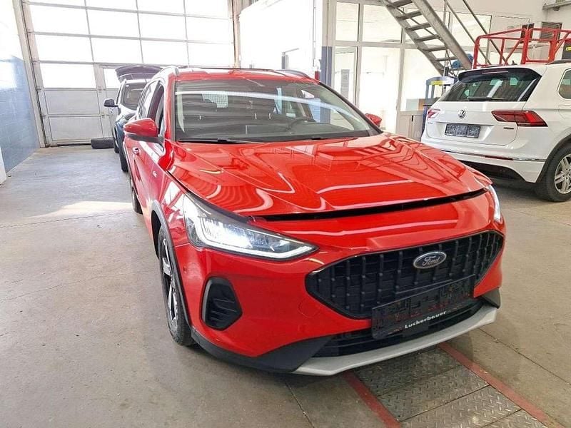 Gebraucht Ford Focus Active 120 PS (88 kW) 2022 Rot Kombi