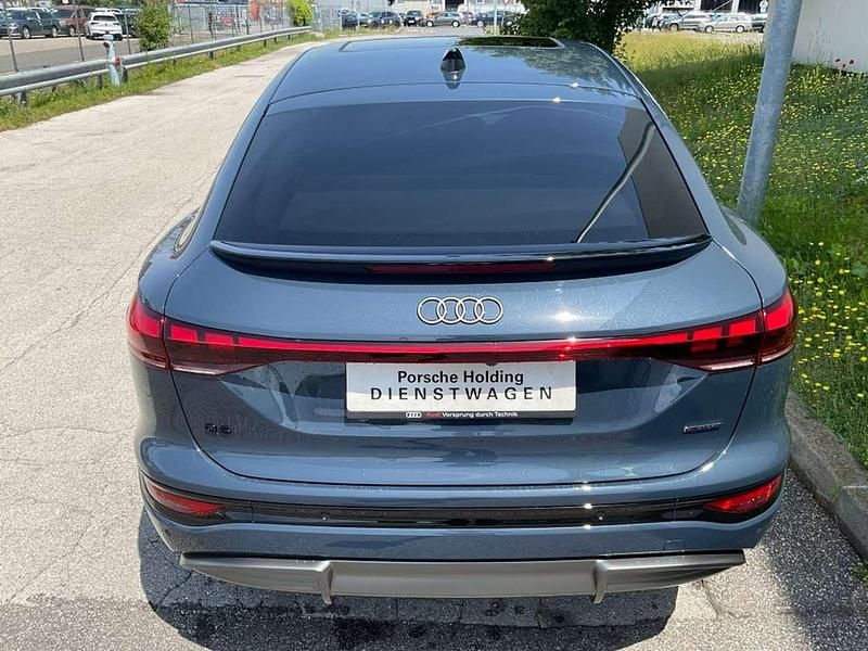 Gebraucht Audi e-tron 119 kW (163 PS) 2025 Blau SUV