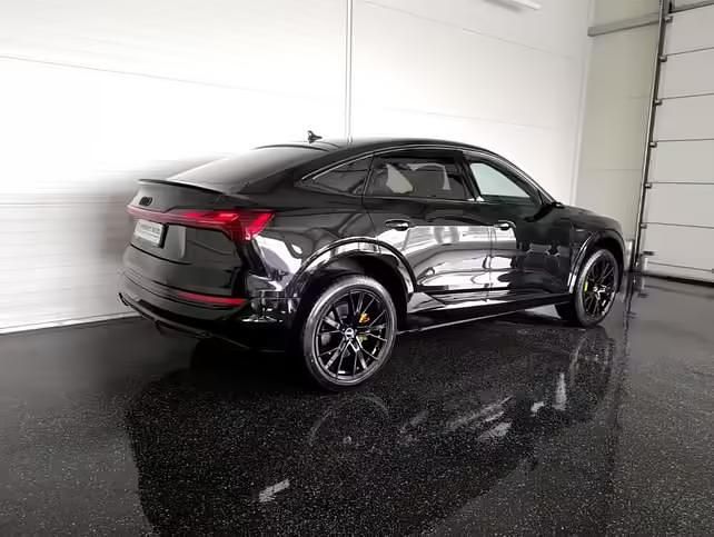 Gebraucht Audi e-tron Black Edition 300 kW (408 PS) 2022 Schwarz SUV