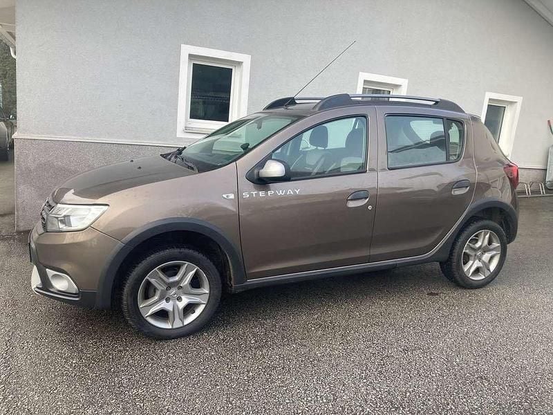 Gebraucht Dacia Sandero Stepway 90 PS (66 kW) 2017 Bronze Limousine