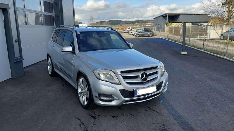 Gebraucht 2012 Mercedes GLK220 SUV | € 12.900 (Fairer Preis) - Bild 1/4