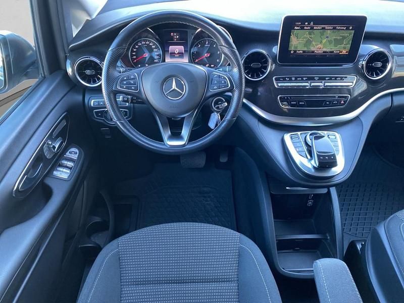 Gebraucht Mercedes V300 237 PS (174 kW) 2019 Van / Kleinbus