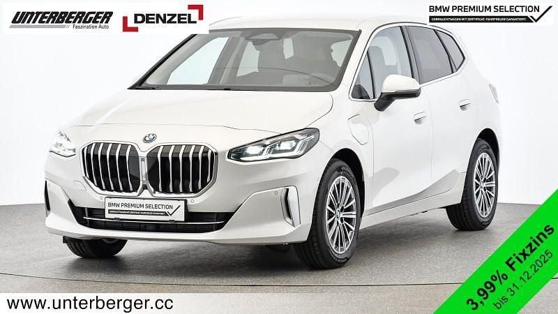 Mineralweiß Gebraucht 2024 BMW 225 Active Tourer Luxury Line Van / Kleinbus | € 39.700 (Fairer Preis) - Bild 1/4
