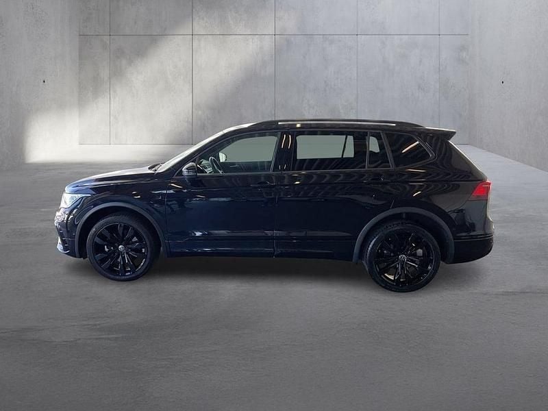 Gebraucht VW Tiguan Allspace R-line 200 PS (147 kW) 2022 Schwarz  metallicperleffektno SUV
