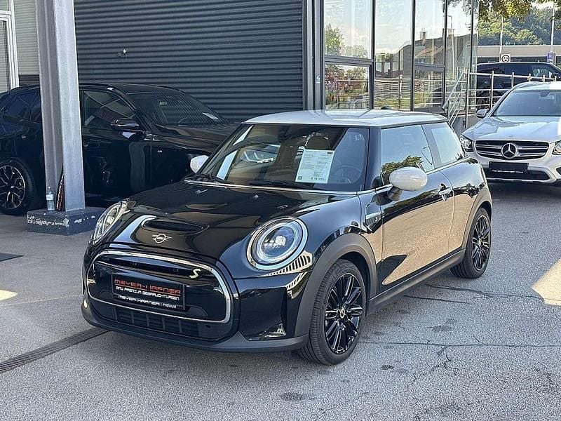 Midnight black Gebraucht 2020 Mini Cooper SE Kleinwagen | € 13.990 (Etwas zu teuer) - Bild 1/4
