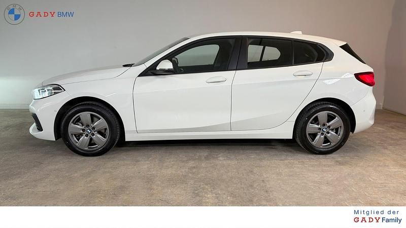 Gebraucht BMW 118 Advantage 150 PS (110 kW) 2023 Alpinweiss Kleinwagen